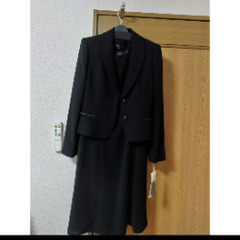 ブラックフォーマル、喪服9号未使用の画像