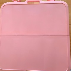 12  折りたたみテーブル(カップホルダー付き)の画像