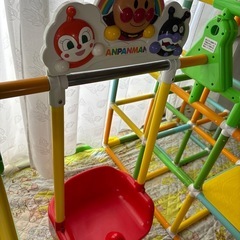 アンパンマンブランコ付きジャングルジムの画像