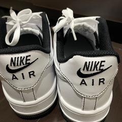 スニーカーの画像