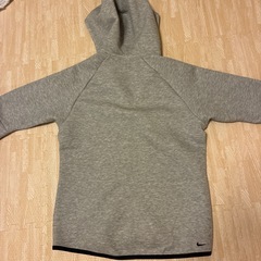 NIKEテックフリースの画像