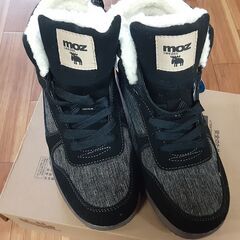 ＭＯＺ　スノーブーツ（新品）の画像