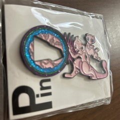 ニューエラ カスタムピンズ　ミュウ　ミュウツーの画像