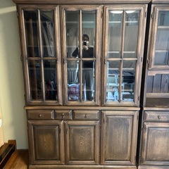 食器棚の画像