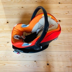 CYBEXサイベックス Aton Q＋Base Q-fix ISOFIX セット ベビーシート
の画像