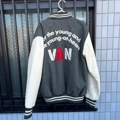 VANジャケットの画像