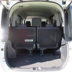 誰でも車が買える次世代低与信ローン専門店／ 安心の１年保証付き 距離無制限！中古車販売 カーメル福島本店 　平成30年 　トヨタ　ヴォクシー　2.0Ⅹ　　109000㌔の画像