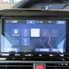 誰でも車が買える次世代低与信ローン専門店／ 安心の１年保証付き 距離無制限！中古車販売 カーメル福島本店 　平成30年 　トヨタ　ヴォクシー　2.0Ⅹ　　109000㌔の画像