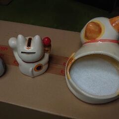 【✨専用台付✨】『猫好きにはたまらない😆』猫４種（陶磁器製） 全ての値段🎶✨🎶 😃最大身長２０センチの画像
