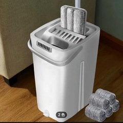 再利用可能なモップパッド付き掃除ツールの画像