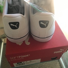 スニーカーの画像