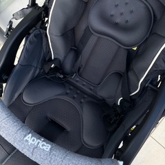 美品 アップリカ ラクーナクッション ベビーカー の画像