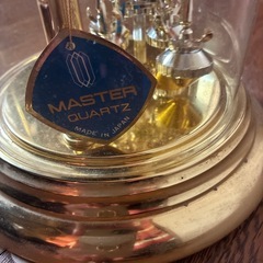 マスタークォーツドーム型置き時計の画像