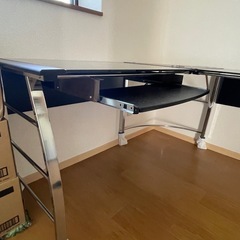 パソコンデスク　L型　強化ガラストップの画像