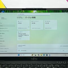 F60　第11世代i7 16GB 富士通 U9311/F 13.3型 超軽量 ノートPC　大容量　高性能　軽量の画像
