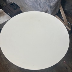 チューリップテーブル（ホワイト）直径80cm／高さ73cmの画像