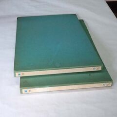 A3サイズの書類の整理に！　クリアファイル３個　レバーファイル２個の画像