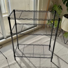 棚　ラック　黒色の画像