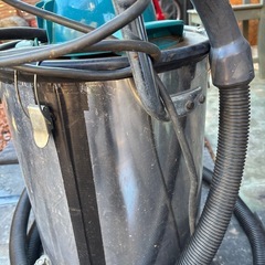 マキタ　集塵機　ジャンク
の画像