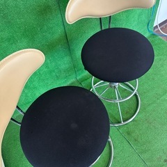 昇降式 回転椅子 の画像