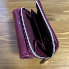 三つ折財布 赤 現金可の画像
