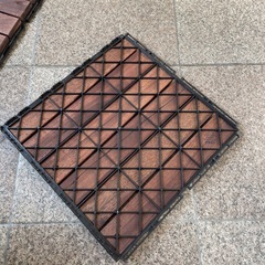 IKEA ウッドデッキパネル180枚程度　明石　の画像