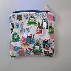 【ハンドメイド】クリスマス猫柄ファスナー付きミニポーチ（白）の画像