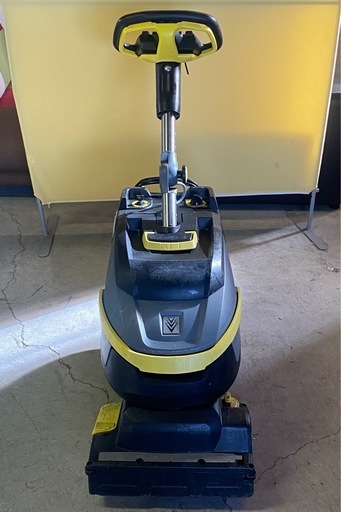 & 業務用　床洗浄機　ハンドル操作　KARCHER ケルヒャー　BR35・12C 充電器内蔵式　ローラーブラシ3本付き　動作確認済み　現状品