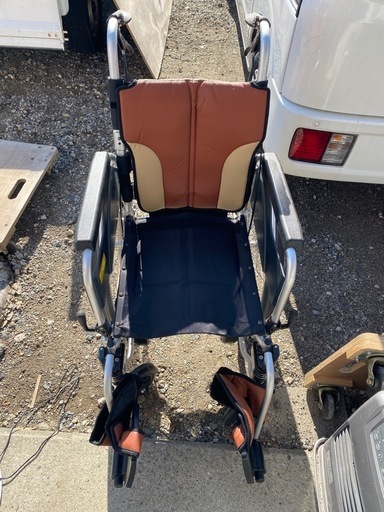 自走式 MIKI車椅子 