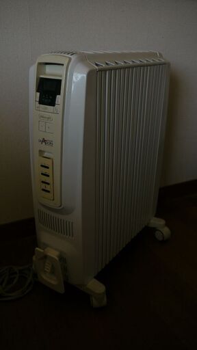 デロンギのオイルヒーター (tiger) 網代の季節、空調家電の中古