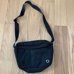 モズ　ショルダーバックの画像