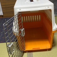 犬 キャリー コンテナ ハード エアトラベルキャリー ATC-670 ペットキャリー 持ち運び 犬用 いぬ用 防災 避難 お出かけ 旅行 通院 介護の画像