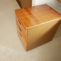 カリモク　袖机の画像