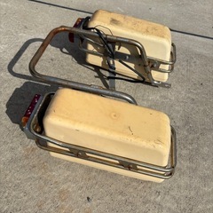 GN125 パニアケース　ステーセット　現状品　サイドボックスの画像