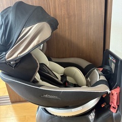 【最終値下げ】combi チャイルドシートの画像