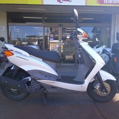 NO.5596　シグナス１２５Ｘ　ＳＥ１２Ｊ　４サイクルエンジン　ホワイト　☆彡の画像