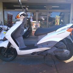 NO.5596　シグナス１２５Ｘ　ＳＥ１２Ｊ　４サイクルエンジン　ホワイト　☆彡の画像