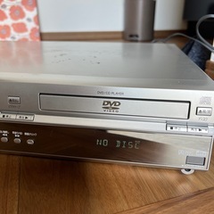 パナソニック VHS DVDプレイヤーの画像
