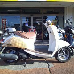 NO.5598　クレアスクーピー（ＣＲＥＡ ＳＣＯＯＰＹ）水冷４サイクルエンジン　ベージュ＆ホワイト　☆彡の画像