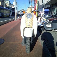 NO.5598　クレアスクーピー（ＣＲＥＡ ＳＣＯＯＰＹ）水冷４サイクルエンジン　ベージュ＆ホワイト　☆彡の画像