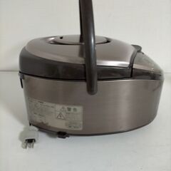 三菱 IH炊飯器 3.5合 NJ-LH064-R 清掃済 動作OK 小型 コンパクト ひとり暮らし向け 側面に落ちない汚れあり 省スペース設計　251128-3Tの画像