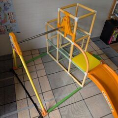 アンパンマン　ジャングルジム　鉄棒の画像