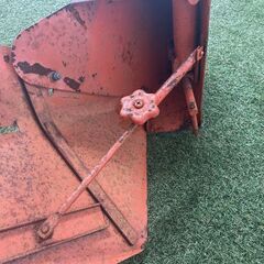 【売切御免！】967 鳥取県発 トラクター用 片培土器 丸軸 中古 パーツ 現状販売 広島 岡山 島根 兵庫 あぐり家鳥取中央店の画像