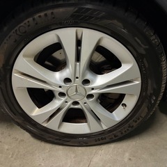 ベンツ　W205 スタッドレスタイヤ、ホイール付きの画像