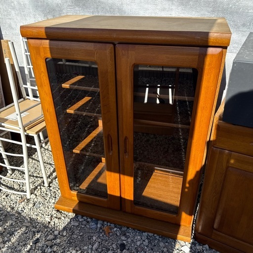 キャビネットガラス扉 (錬金堂小山店) 小山の収納家具《キャビネット