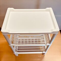 キャスター付きポリプロピレンワゴンラック　①の画像