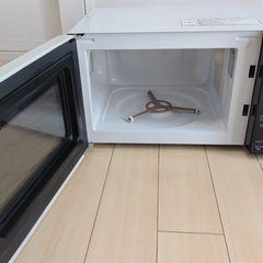 【少々難あり】電子レンジ_アイリスオーヤマ ターンテーブル単機能レンジ IMB-T171C-5の画像