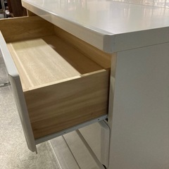 ホワイト整理タンスの画像