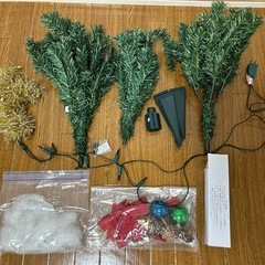 クリスマスツリー 90cm ライト 飾り 少量付きの画像