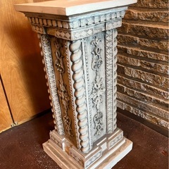 【商談中】アンティーク調　台座の画像